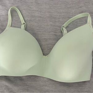 Victoria's Secret Light Green Bra